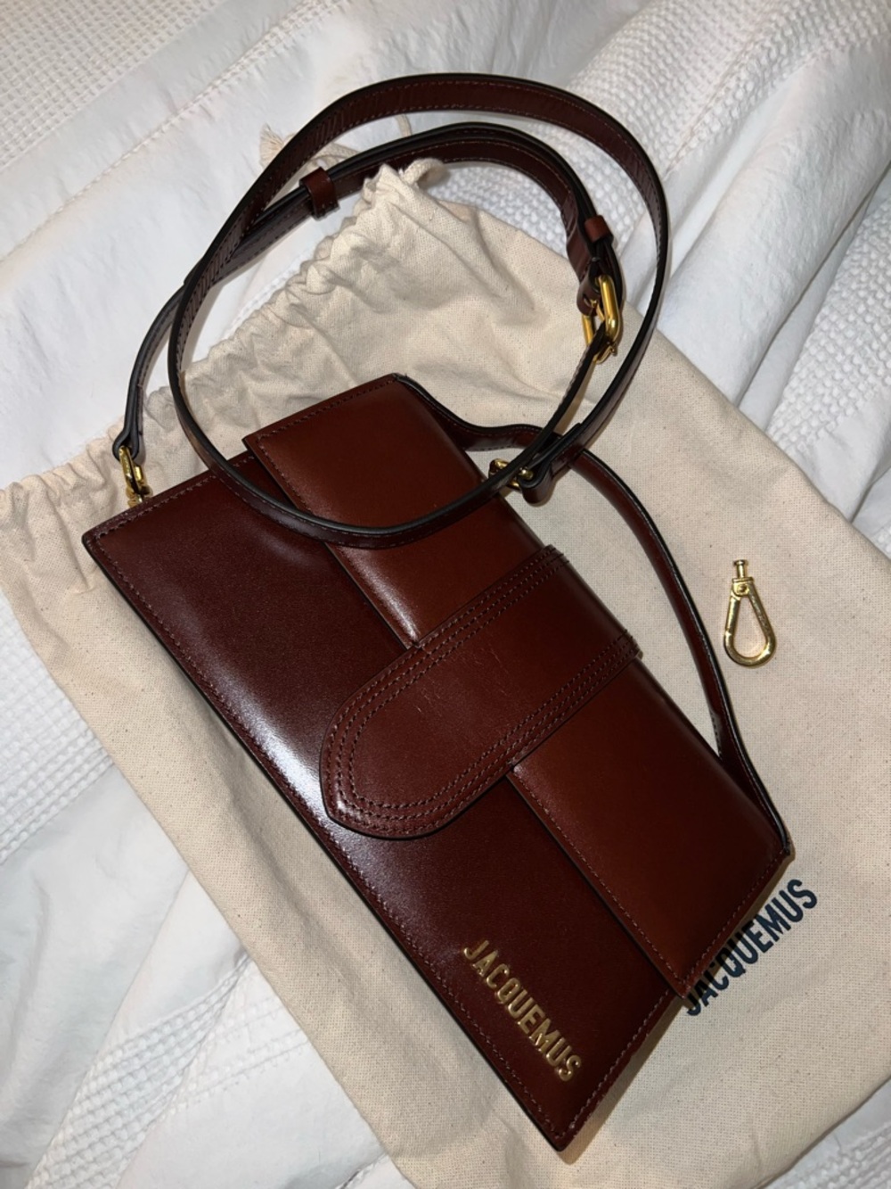 Jacquemus Chestnut Brown Leather Crossbody with Gold Logo - Picture 2 of 10